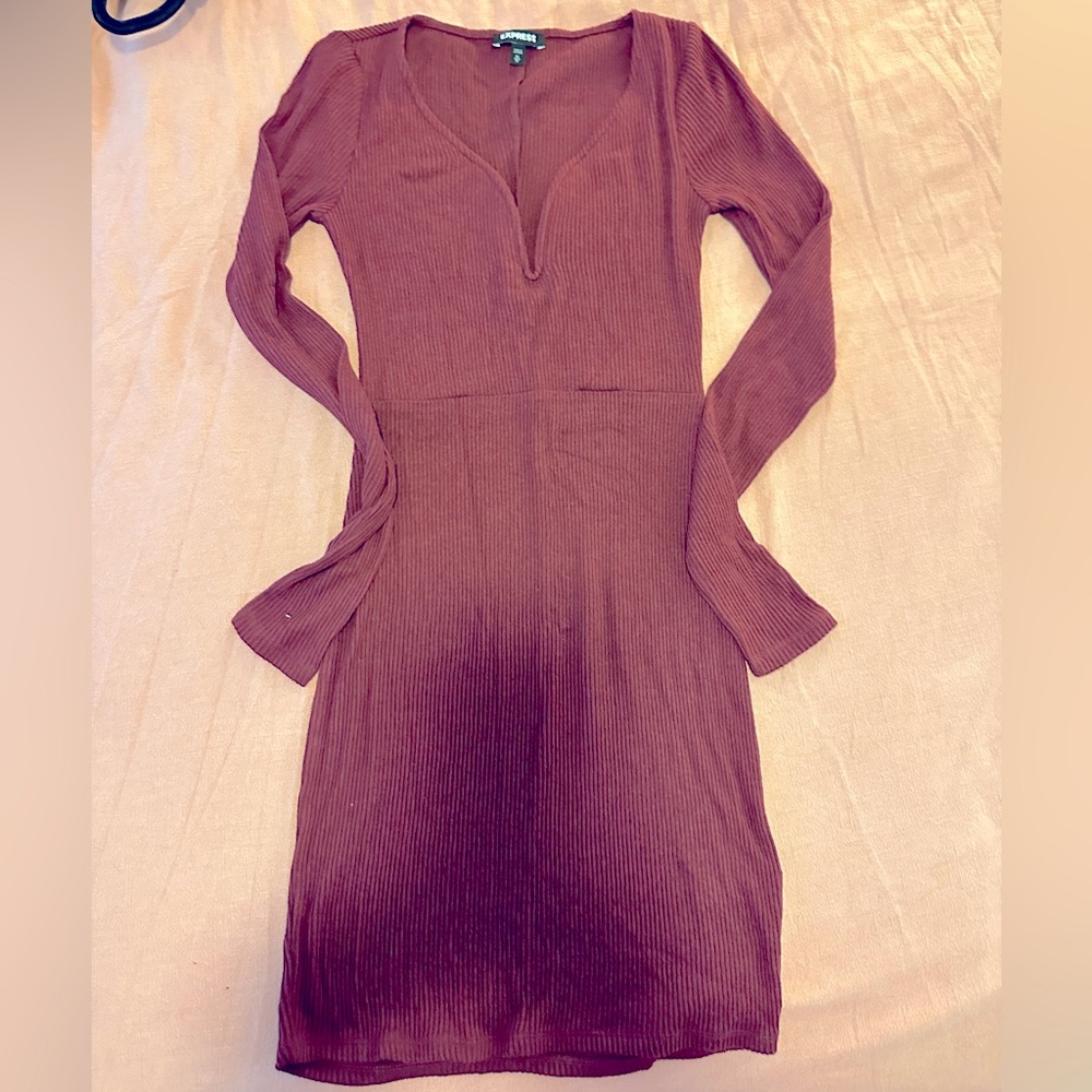Deep V long sleeve knit